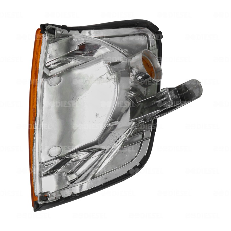 PLAFÓN CUARTO DELANTERO DERECHO FREIGHTLINER